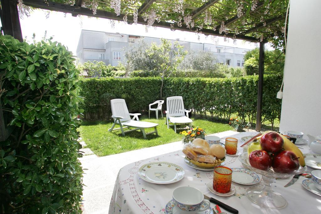 B&B Il Glicine Fiorito Lido di Venezia Exterior foto