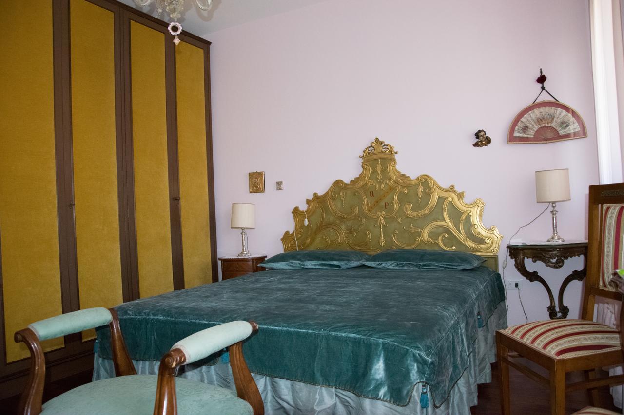 B&B Il Glicine Fiorito Lido di Venezia Exterior foto