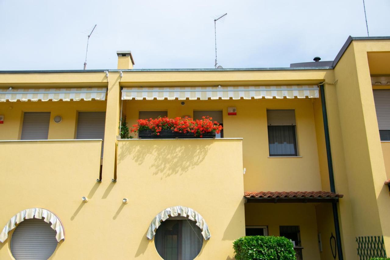 B&B Il Glicine Fiorito Lido di Venezia Exterior foto
